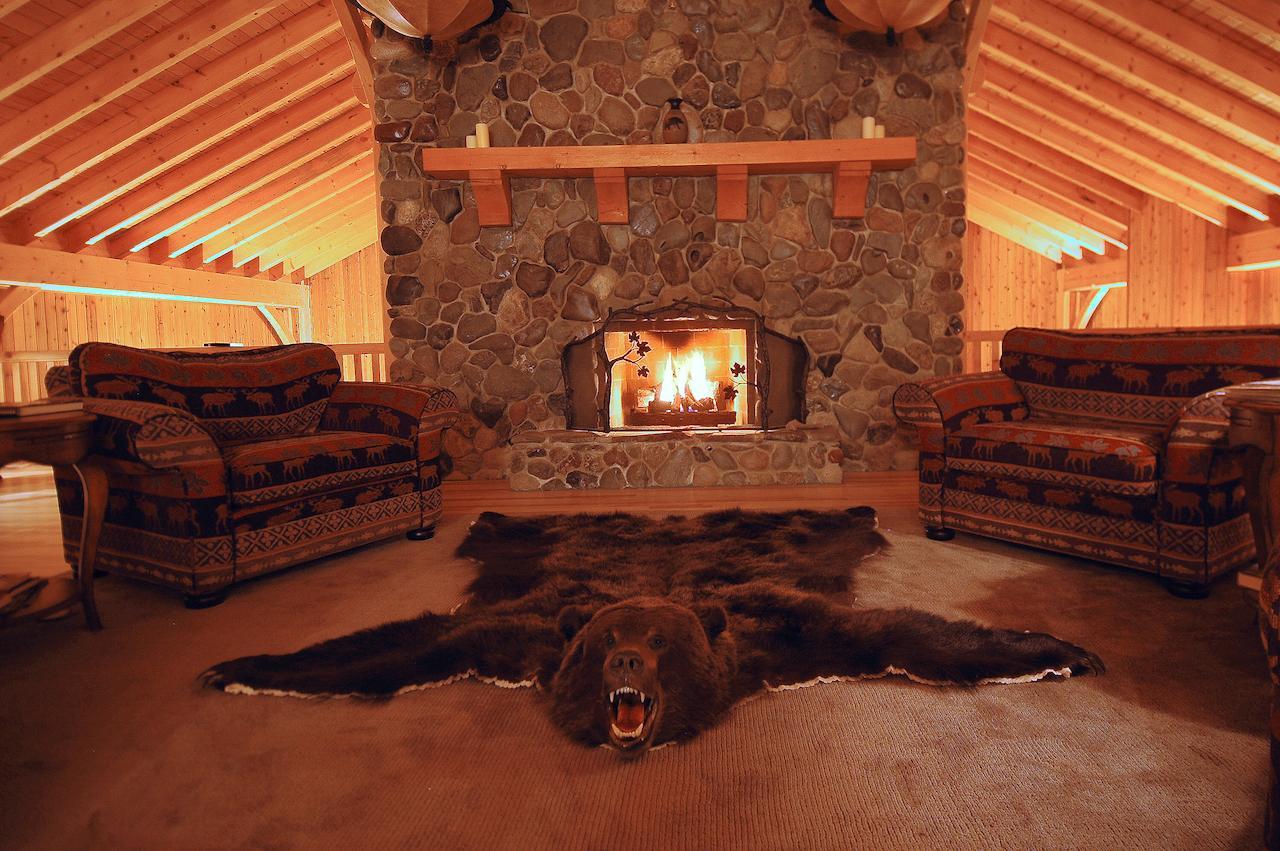 Bear Claw Lodge Kispiox Экстерьер фото
