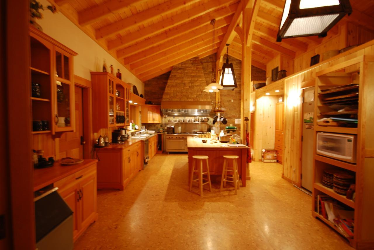 Bear Claw Lodge Kispiox Экстерьер фото