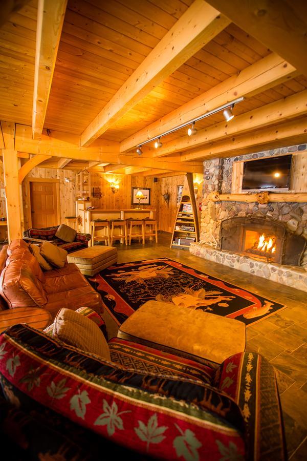 Bear Claw Lodge Kispiox Экстерьер фото